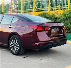 نیسان ئەلتیما